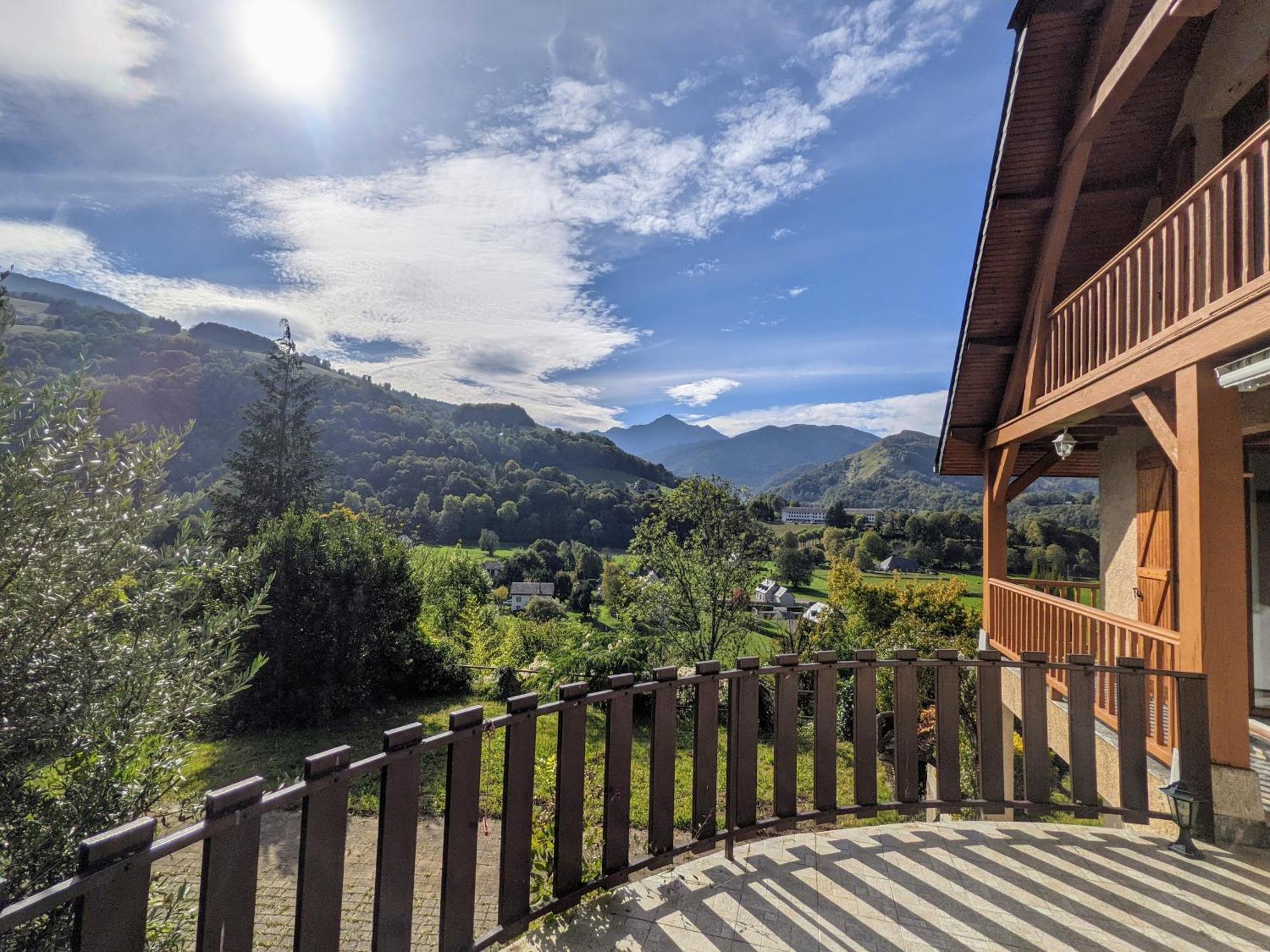 La Bigourdane Grand Gite Confortable & Spa Campan Exterior photo